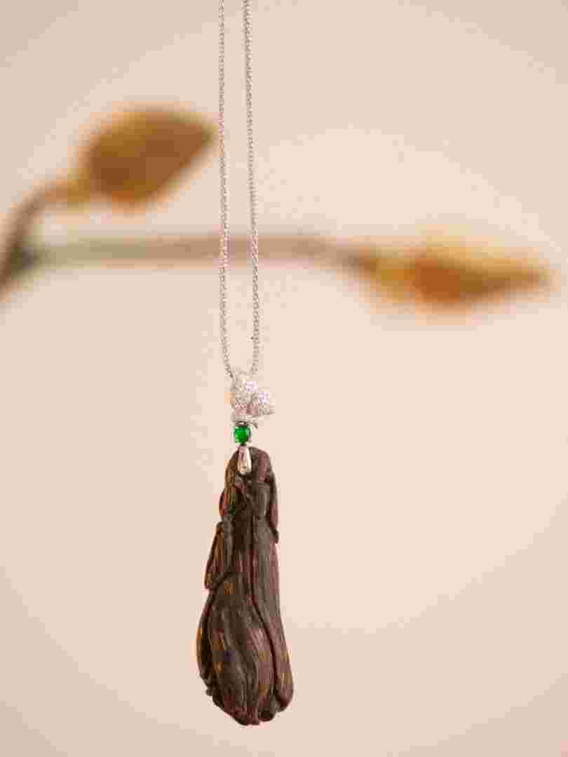 翡翠之恋的简单介绍-第1张图片-翡翠网