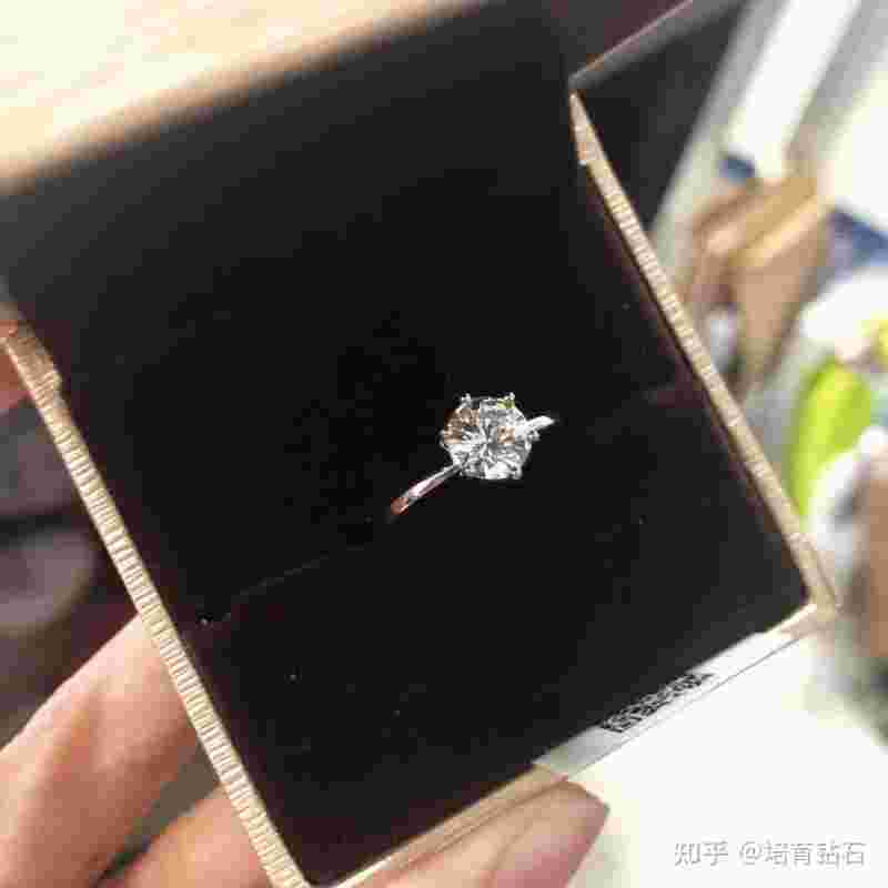 培育钻石多少钱一克拉,培育钻石多少钱-第1张图片-翡翠网 培育钻石多少钱一克拉,培育钻石多少钱-第1张图片-翡翠网