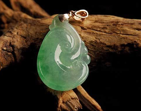 翡翠怎么看翡翠怎么看真假 鉴别方法视频-第2张图片-翡翠网 翡翠怎么看翡翠怎么看真假 鉴别方法视频-第2张图片-翡翠网