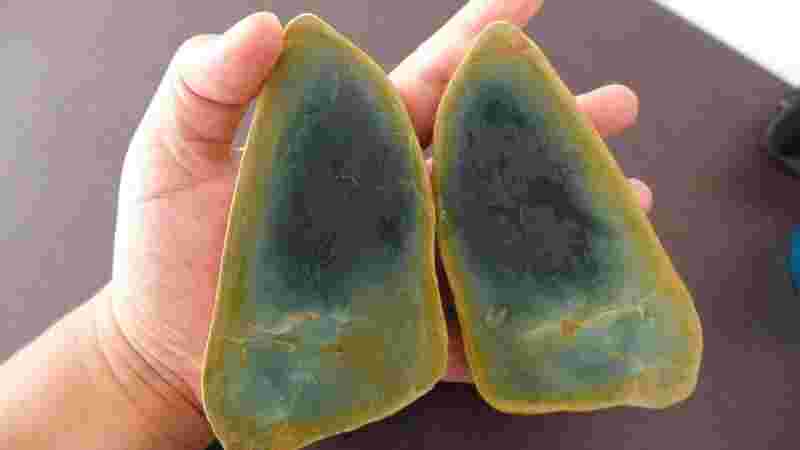 翡翠赌石翡翠赌石技巧-第1张图片-翡翠网 翡翠赌石翡翠赌石技巧-第1张图片-翡翠网