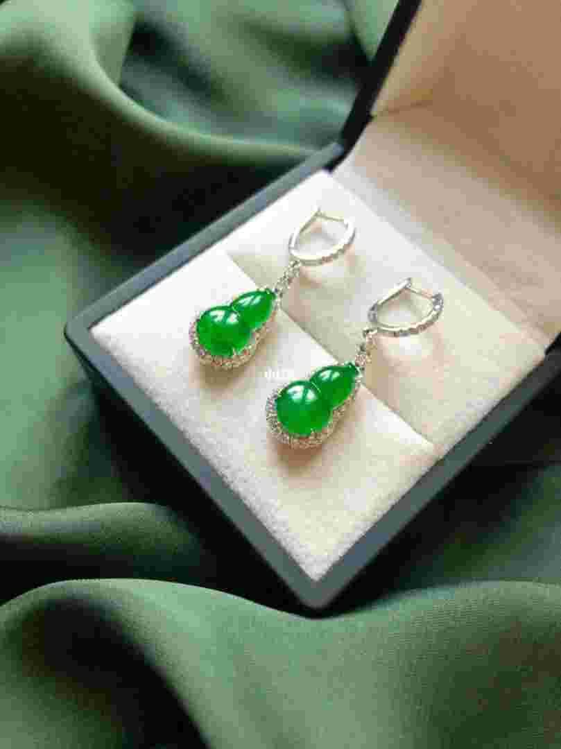 翡翠耳环款式图片大全集,翡翠耳环款式图片大全-第2张图片-翡翠网