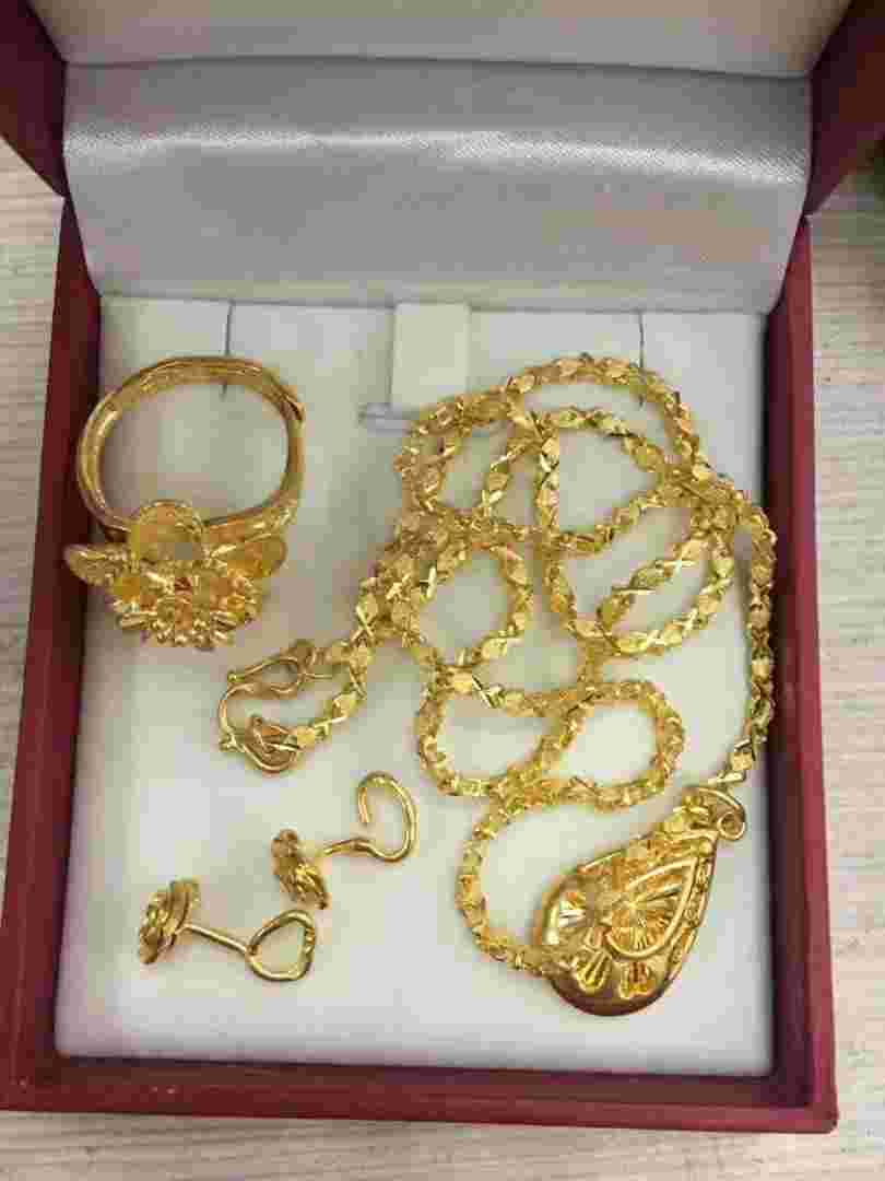 黄金回收附近黄金回收附近的店-第2张图片-翡翠网