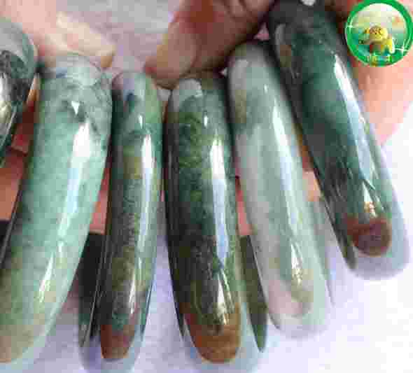 神奇的翡翠城是什么样子的,翡翠城手镯图片大全-第1张图片-翡翠网