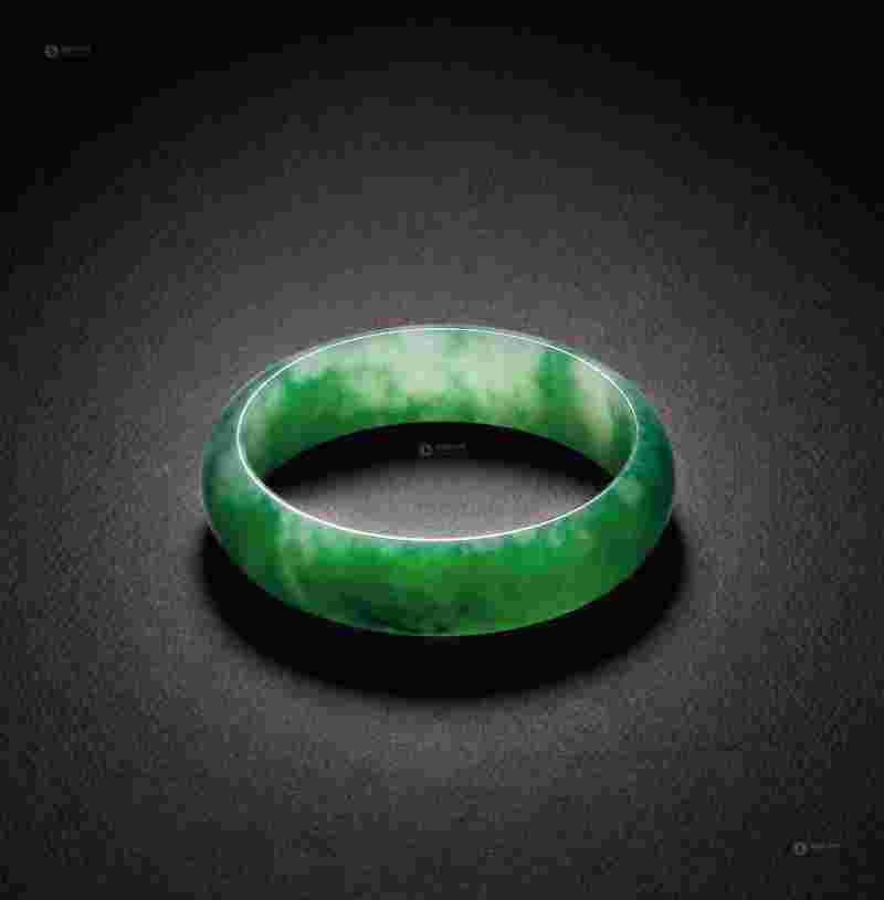 北京去哪儿买翡翠手镯比较好,北京买翡翠手镯好不好-第1张图片-翡翠网 北京去哪儿买翡翠手镯比较好,北京买翡翠手镯好不好-第1张图片-翡翠网