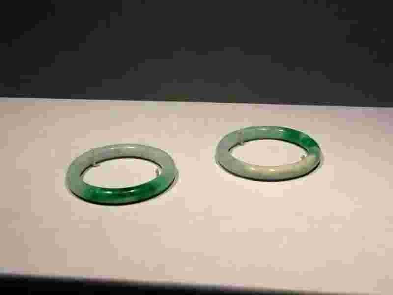 古董局中局大爷爷是什么辈分古董局中局老太太翡翠手镯-第2张图片-翡翠网