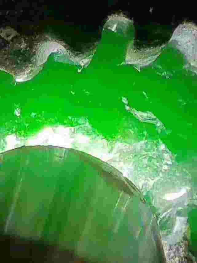 翡翠瞳 第2章翡翠瞳-第1张图片-翡翠网 翡翠瞳 第2章翡翠瞳-第1张图片-翡翠网