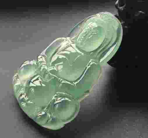 如何挑选翡翠,如何挑选翡翠佛公吊坠-第1张图片-翡翠网