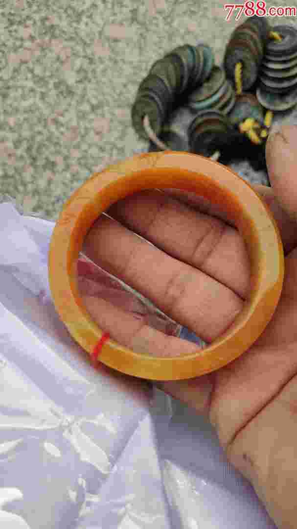 美女
翡翠手镯值多少钱美女
翡翠手镯值多少钱一个-第2张图片-翡翠网 美女
翡翠手镯值多少钱美女
翡翠手镯值多少钱一个-第2张图片-翡翠网