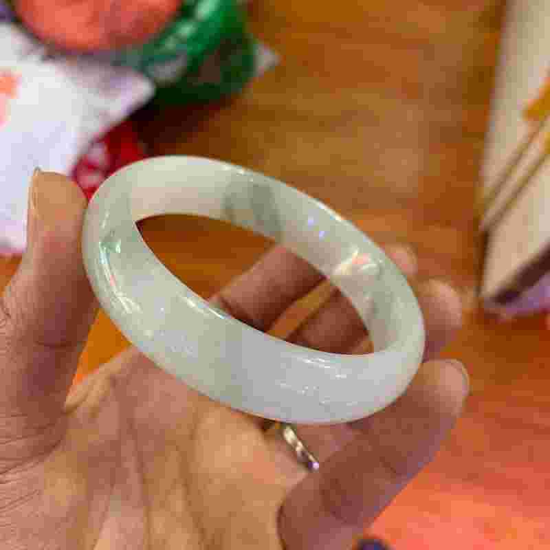 翡翠和玉石有什么区别哪个贵一点翡翠和玉石有什么区别-第1张图片-翡翠网 翡翠和玉石有什么区别哪个贵一点翡翠和玉石有什么区别-第1张图片-翡翠网