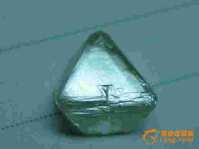 怎样鉴定天然钻石原石,怎么鉴定天然钻石和培育钻石-第2张图片-翡翠网 怎样鉴定天然钻石原石,怎么鉴定天然钻石和培育钻石-第2张图片-翡翠网