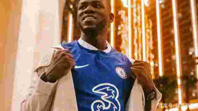 黄金切尔西的价格,黄金切尔西的价格是多少-第1张图片-翡翠网 黄金切尔西的价格,黄金切尔西的价格是多少-第1张图片-翡翠网