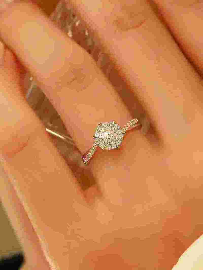 一克拉钻戒图片一克拉钻戒图片最新图片-第2张图片-翡翠网 一克拉钻戒图片一克拉钻戒图片最新图片-第2张图片-翡翠网