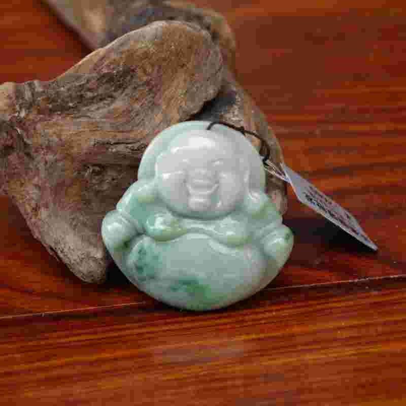 翡翠只有缅甸有吗,翡翠怎么保养才能变得透亮-第1张图片-翡翠网 翡翠只有缅甸有吗,翡翠怎么保养才能变得透亮-第1张图片-翡翠网