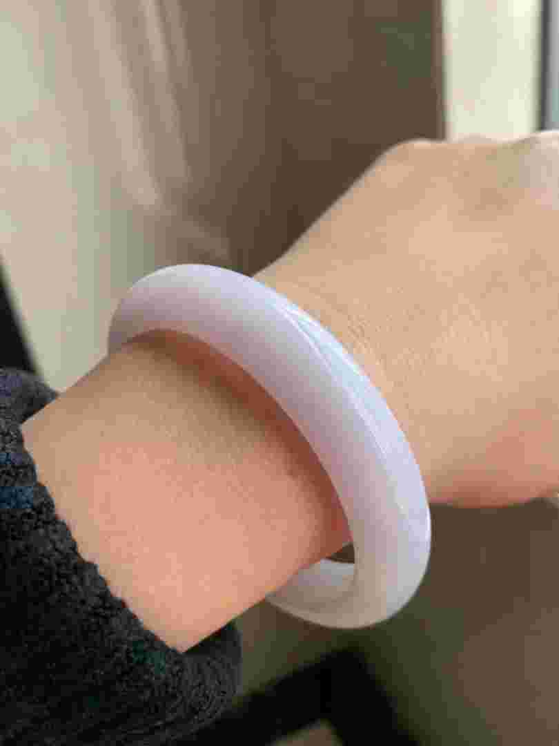 紫罗兰翡翠手镯寓意的简单介绍-第1张图片-翡翠网 紫罗兰翡翠手镯寓意的简单介绍-第1张图片-翡翠网