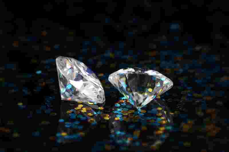 莫桑钻和人工钻石是什么区别莫桑钻和人工钻石是什么区别呢-第2张图片-翡翠网