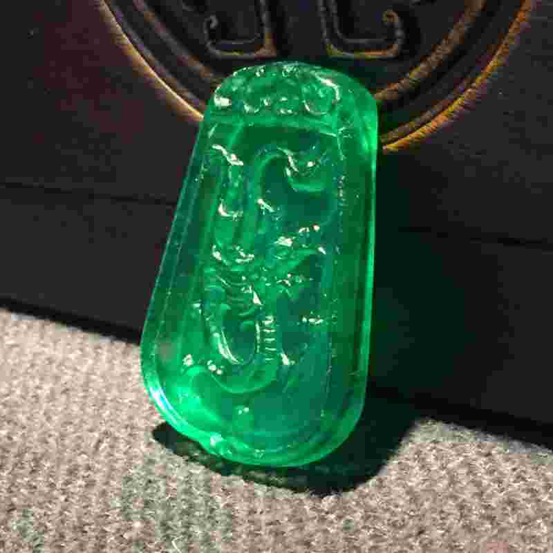 翡翠龙纹手镯图片翡翠龙手把件图片精品-第2张图片-翡翠网