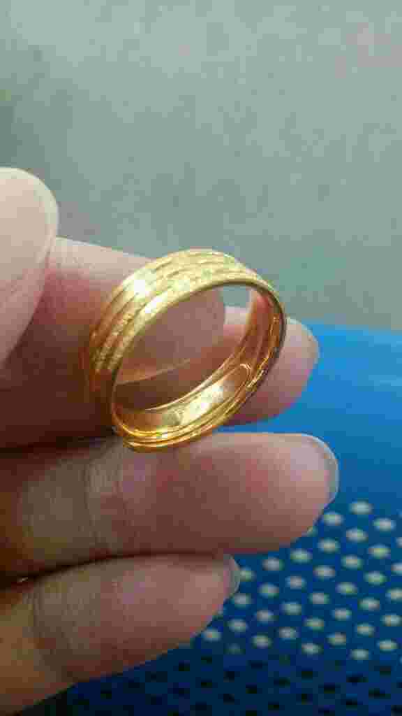 2022年黄金戒指多少钱一克2020黄金戒指最低价格多少钱一克-第2张图片-翡翠网 2022年黄金戒指多少钱一克2020黄金戒指最低价格多少钱一克-第2张图片-翡翠网