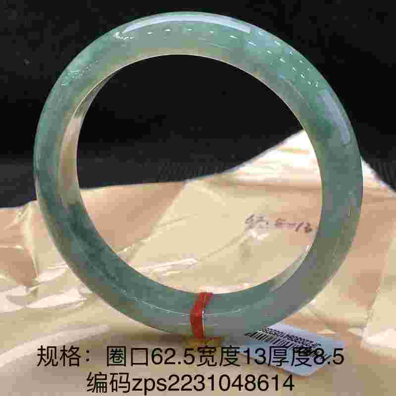 翡翠手镯价值对比图,翡翠手镯价格对照表图-第1张图片-翡翠网 翡翠手镯价值对比图,翡翠手镯价格对照表图-第1张图片-翡翠网