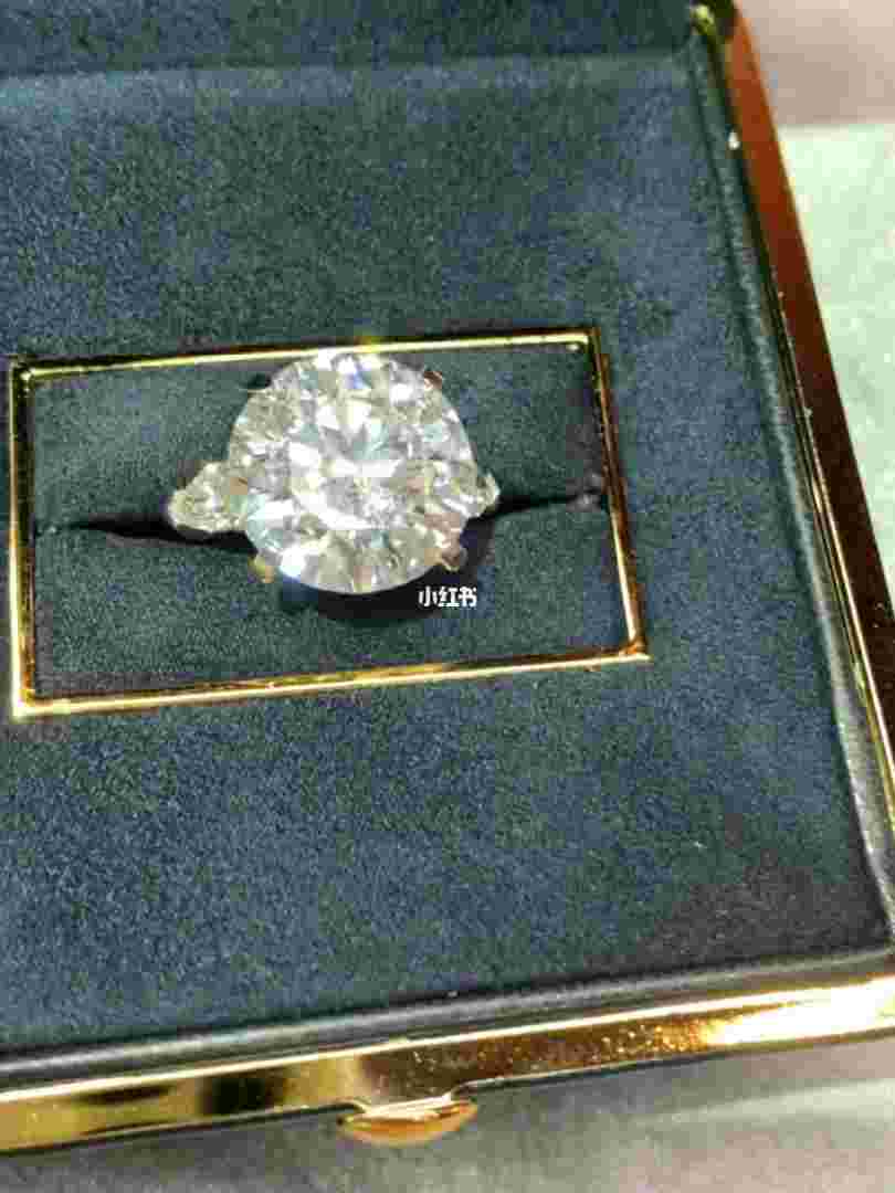 5克拉的钻石需要多少钱5克拉钻石值多少人民币-第2张图片-翡翠网 5克拉的钻石需要多少钱5克拉钻石值多少人民币-第2张图片-翡翠网