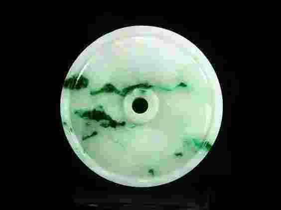 怎么看翡翠真假绿怎么看翡翠真假-第1张图片-翡翠网 怎么看翡翠真假绿怎么看翡翠真假-第1张图片-翡翠网