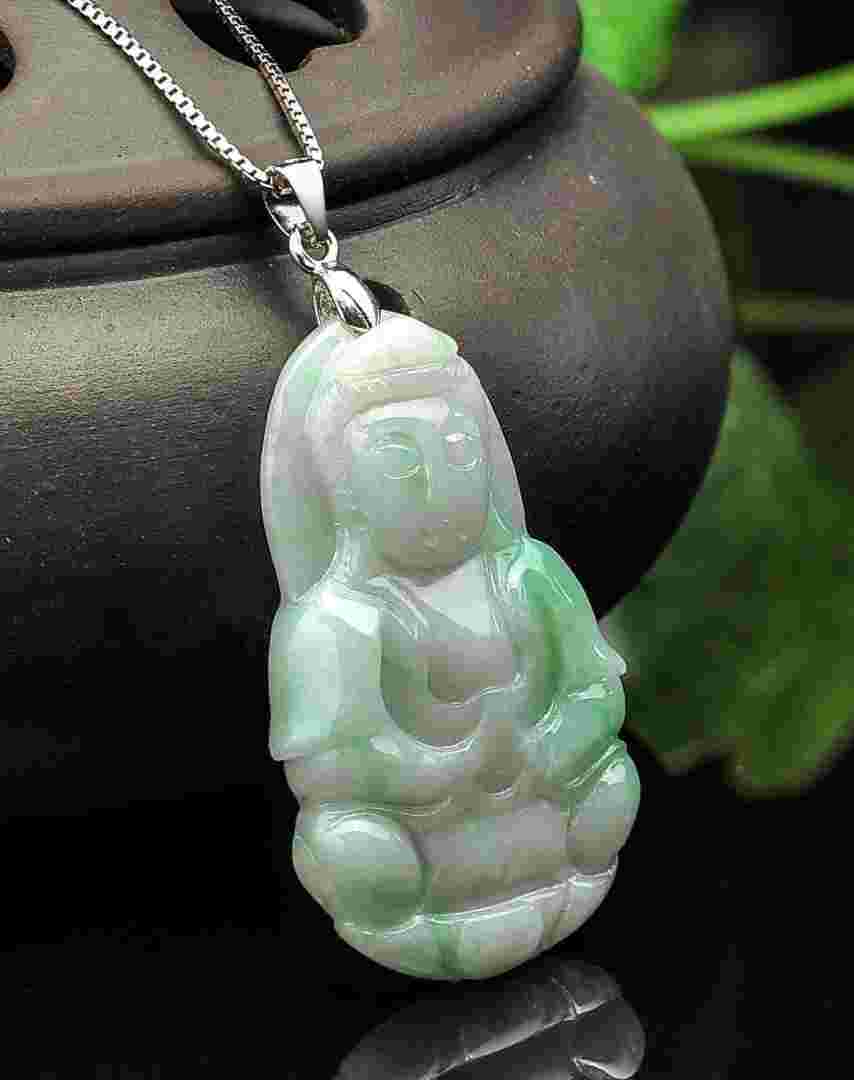 糯种观音翡翠吊坠多少钱,玻璃种翡翠观音吊坠多少钱-第2张图片-翡翠网 糯种观音翡翠吊坠多少钱,玻璃种翡翠观音吊坠多少钱-第2张图片-翡翠网