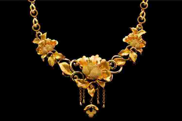 女士金项链多少钱一克,女士的金项链多少钱一条-第2张图片-翡翠网 女士金项链多少钱一克,女士的金项链多少钱一条-第2张图片-翡翠网