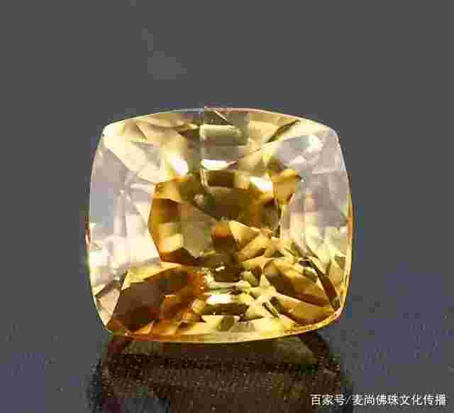 人造锆石对身体有害吗?人造锆石和钻石的区别-第1张图片-翡翠网