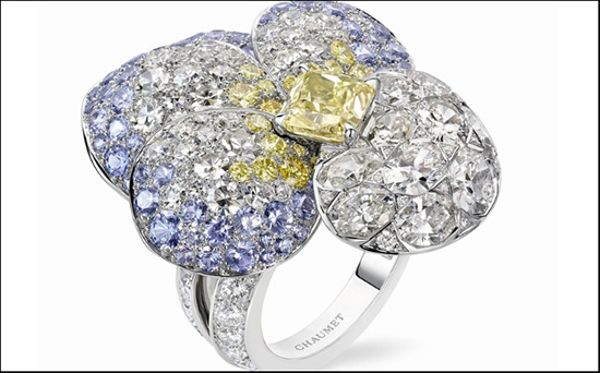 Chaumet 尚美 Pensée 三色堇钻石戒指 花瓣造型展现丰沛生命力-第2张图片-翡翠网