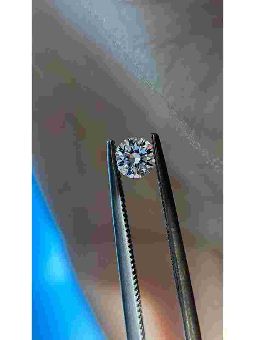 70分钻石多少钱一个70分钻石价格表-第1张图片-翡翠网