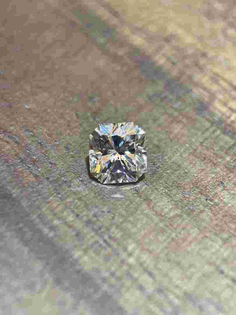 钻石g色vs2净度怎么样,钻石g色vs1怎么样-第2张图片-翡翠网 钻石g色vs2净度怎么样,钻石g色vs1怎么样-第2张图片-翡翠网