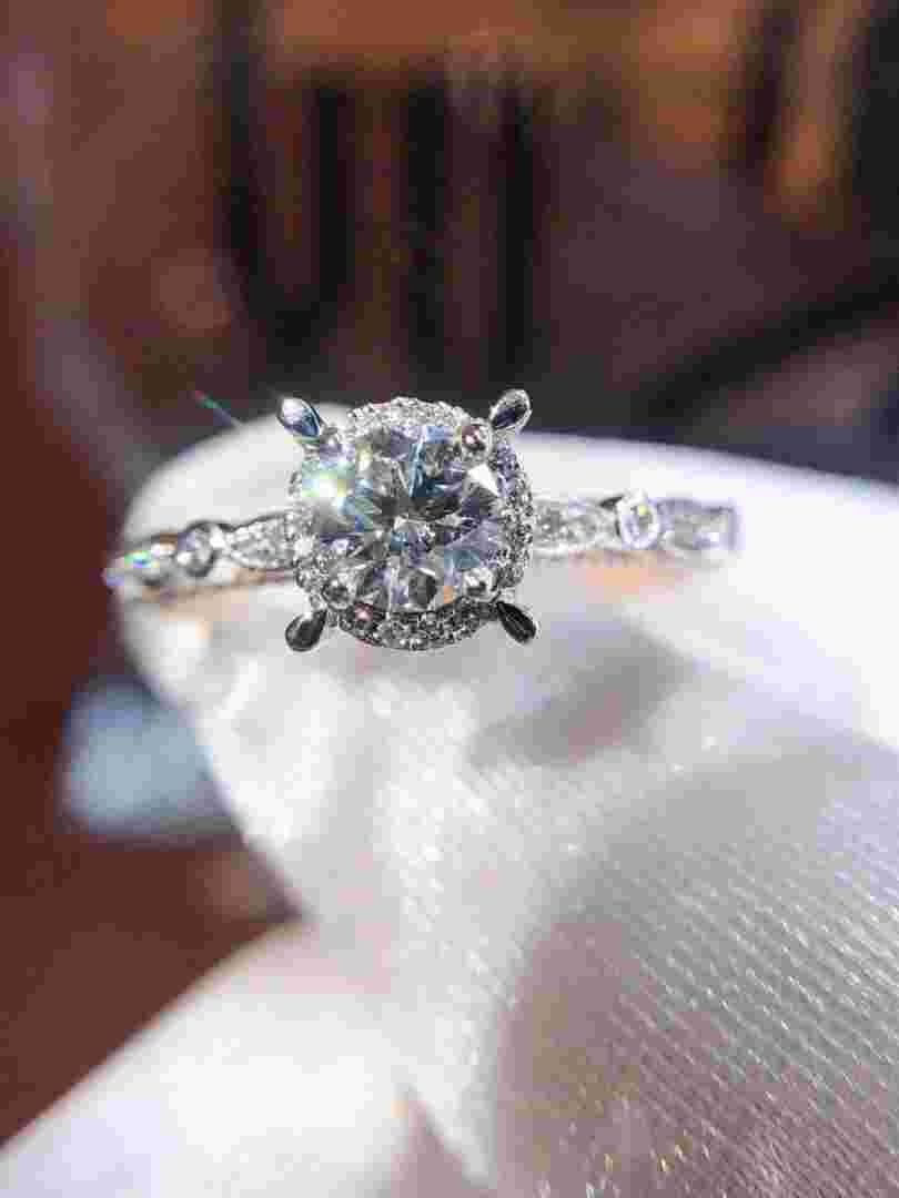 钻石50分多少钱正常,钻石50分多少钱-第1张图片-翡翠网