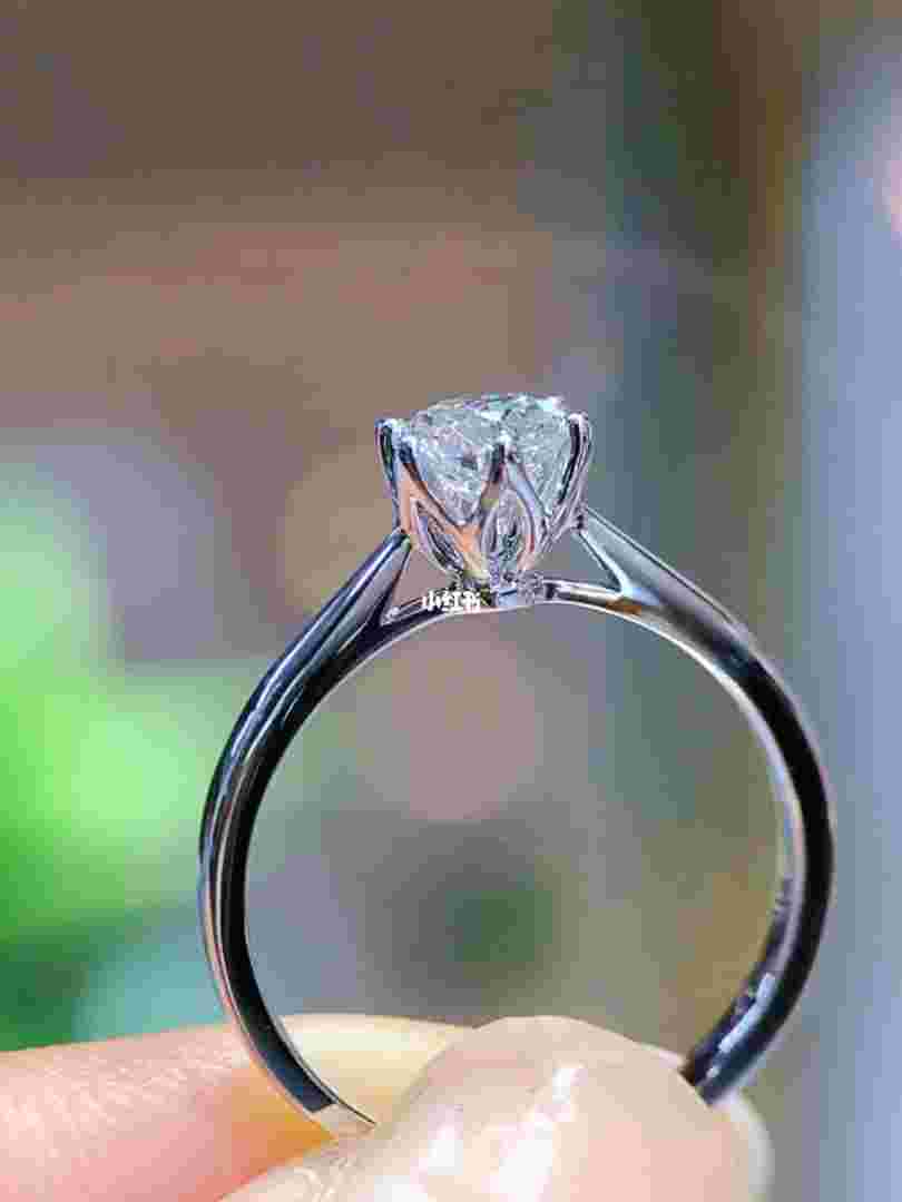 世界顶级婚戒品牌排行,世界顶级婚戒品牌排行榜最新-第1张图片-翡翠网 世界顶级婚戒品牌排行,世界顶级婚戒品牌排行榜最新-第1张图片-翡翠网