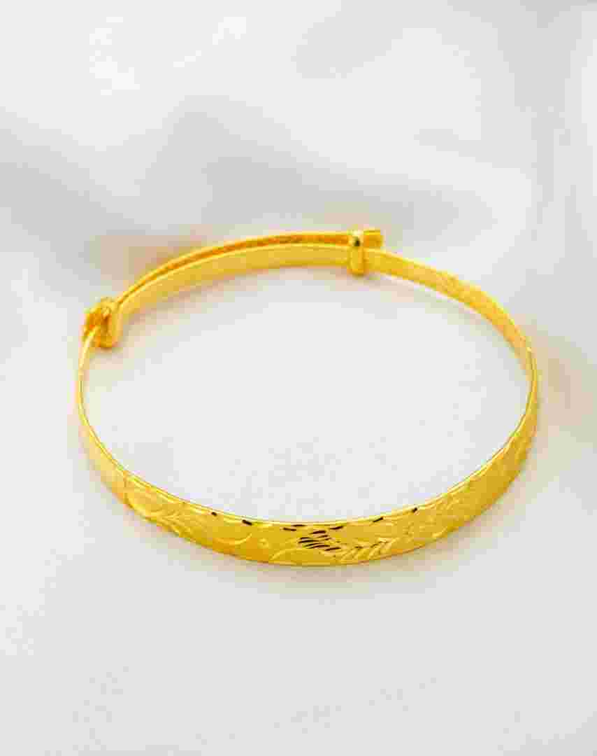 30克的实心黄金手镯有多大图片30克的实心黄金手镯有多大-第2张图片-翡翠网 30克的实心黄金手镯有多大图片30克的实心黄金手镯有多大-第2张图片-翡翠网