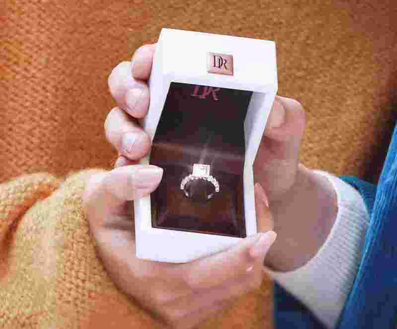 世界十大钻石戒指品牌,钻石戒指品牌排名前十的是哪些-第1张图片-翡翠网 世界十大钻石戒指品牌,钻石戒指品牌排名前十的是哪些-第1张图片-翡翠网