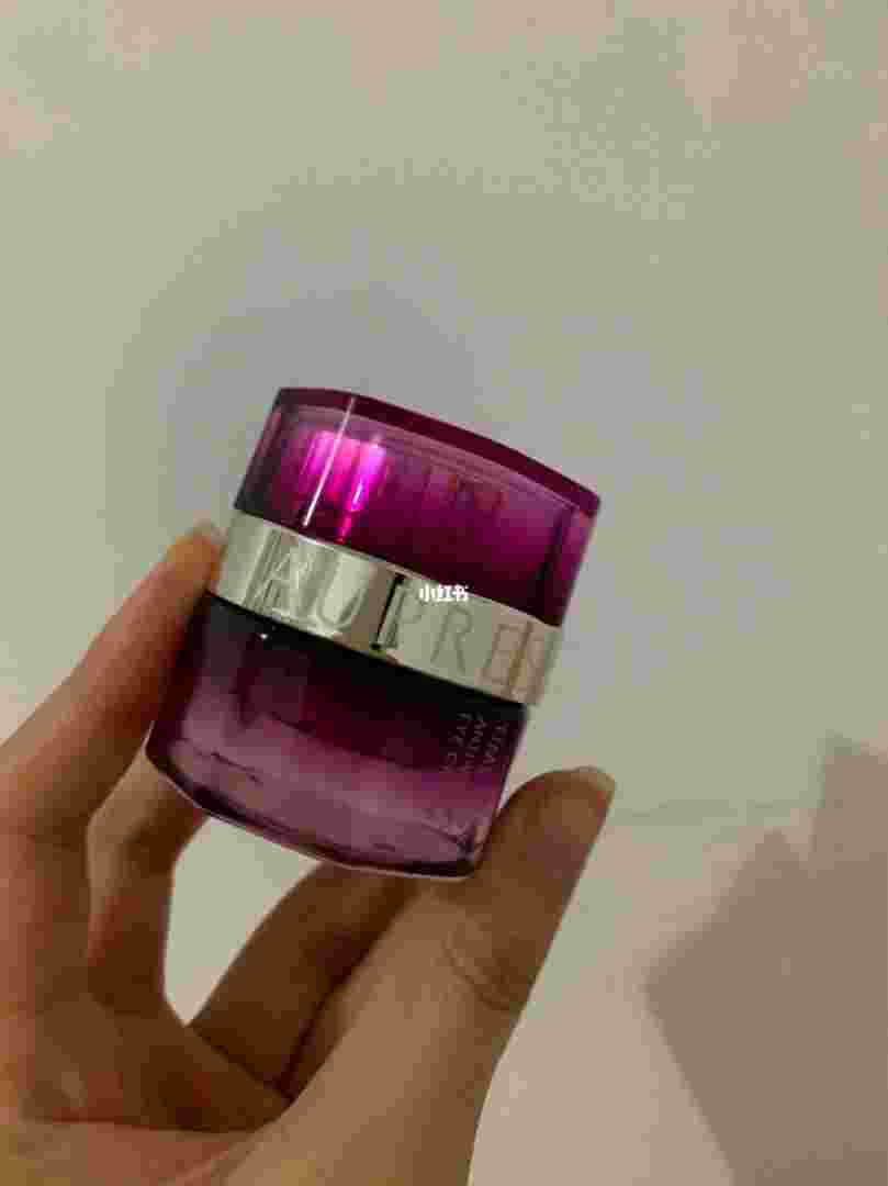 欧珀莱时光锁系列欧珀莱时光锁系列和臻源系列区别-第1张图片-翡翠网