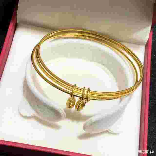 黄金手镯图片2022新款价格,黄金手镯图片2022新款-第2张图片-翡翠网 黄金手镯图片2022新款价格,黄金手镯图片2022新款-第2张图片-翡翠网