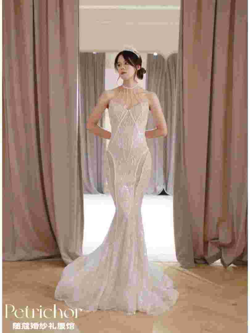 黄金裙子,黄金裙子吊坠图片-第2张图片-翡翠网