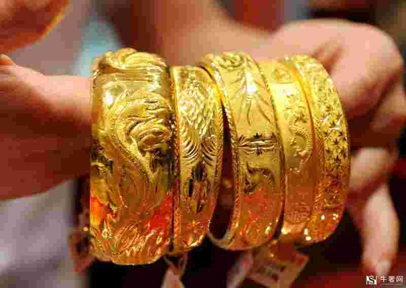 买到一口价黄金拿去金店回收价格是多少,一口价黄金回收会亏多少钱-第2张图片-翡翠网 买到一口价黄金拿去金店回收价格是多少,一口价黄金回收会亏多少钱-第2张图片-翡翠网