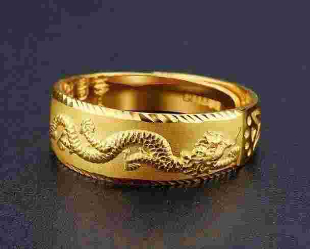 一个普通的金戒指多少钱一般一个金戒指多少钱一个-第1张图片-翡翠网 一个普通的金戒指多少钱一般一个金戒指多少钱一个-第1张图片-翡翠网