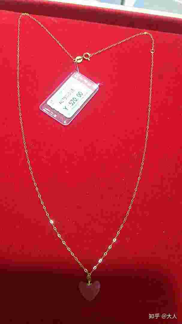 一条金项链大概需要多少钱,一条金项链一般多少钱-第1张图片-翡翠网