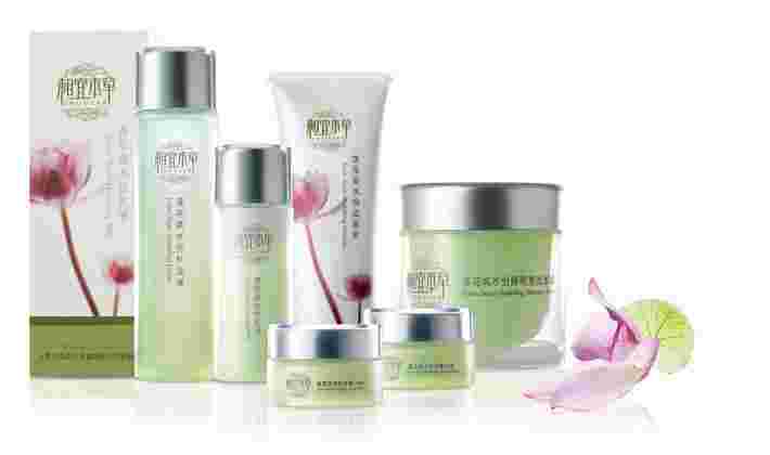 相宜本草产品介绍相宜本草产品介绍PPT怎么写-第1张图片-翡翠网 相宜本草产品介绍相宜本草产品介绍PPT怎么写-第1张图片-翡翠网