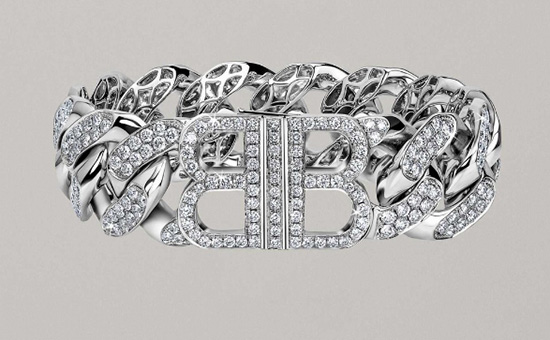 Balenciaga X Jacob & Co. 推出 Diamant 钻石珠宝系列-第3张图片-翡翠网 Balenciaga X Jacob & Co. 推出 Diamant 钻石珠宝系列-第3张图片-翡翠网