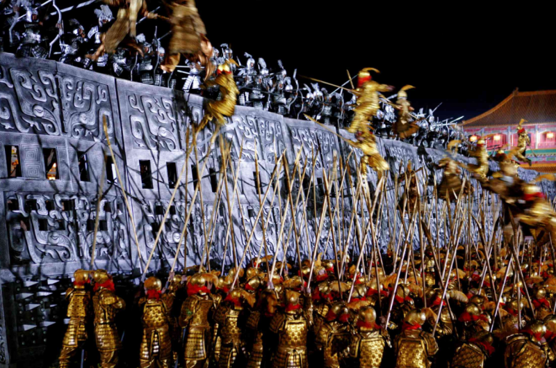 满城尽戴黄金甲,电影满城尽带黄金甲-第1张图片-翡翠网 满城尽戴黄金甲,电影满城尽带黄金甲-第1张图片-翡翠网