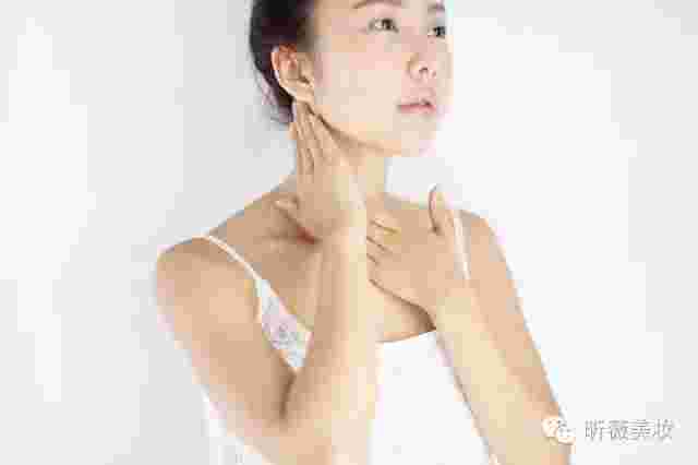 梦妆焕活肌底修护精华露梦妆魔幻活力**霜-第1张图片-翡翠网