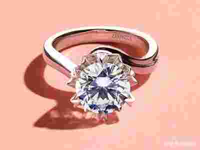 去哪里买钻石戒指好,那里买钻石戒指性价比高-第1张图片-翡翠网 去哪里买钻石戒指好,那里买钻石戒指性价比高-第1张图片-翡翠网