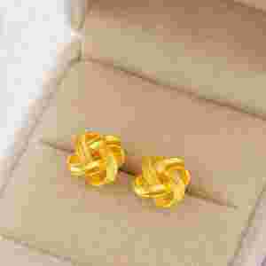 适合年轻人的黄金耳钉图片女适合年轻人的黄金耳钉图片-第1张图片-翡翠网 适合年轻人的黄金耳钉图片女适合年轻人的黄金耳钉图片-第1张图片-翡翠网