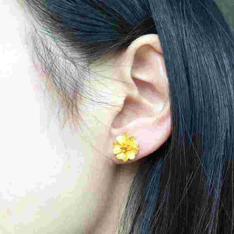适合年轻人的黄金耳钉图片女适合年轻人的黄金耳钉图片-第2张图片-翡翠网 适合年轻人的黄金耳钉图片女适合年轻人的黄金耳钉图片-第2张图片-翡翠网