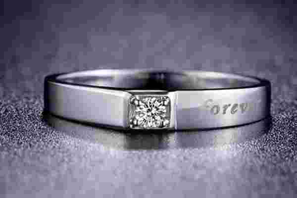 999铂金多少钱一克,999铂金多少钱一克2018官方价格-第2张图片-翡翠网