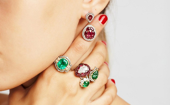 vy New York X Gemfields 推出合作系列 尽显宝石瑰丽繁复色彩-第1张图片-翡翠网 vy New York X Gemfields 推出合作系列 尽显宝石瑰丽繁复色彩-第1张图片-翡翠网