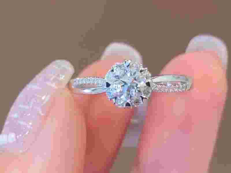 一克拉钻石是多少分的钻石一克拉是多少分-第1张图片-翡翠网 一克拉钻石是多少分的钻石一克拉是多少分-第1张图片-翡翠网